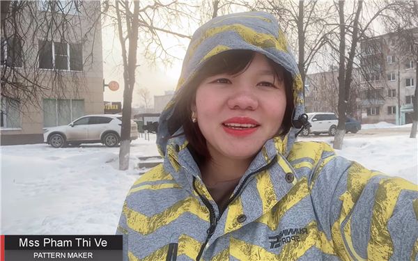 Mss Phạm Thị Vẻ đang làm việc tại nước Nga